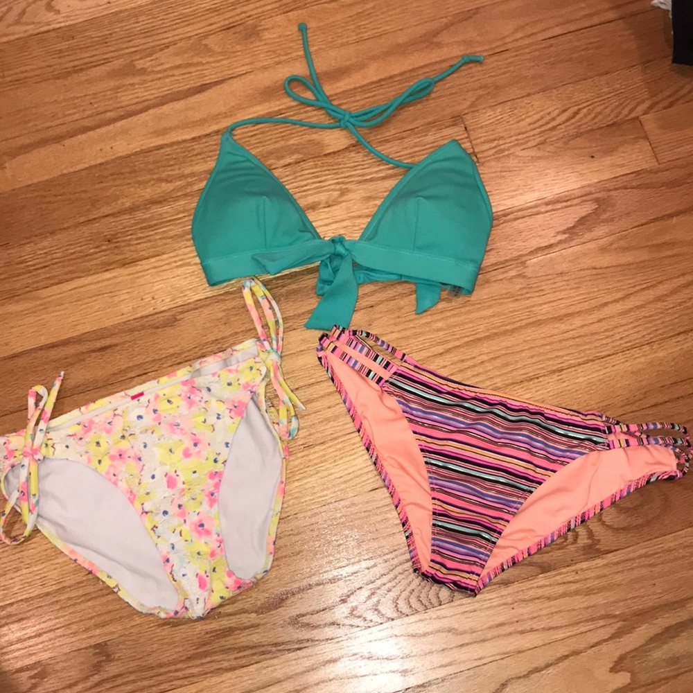 VS Bikini Top (with 2 matching bottoms)